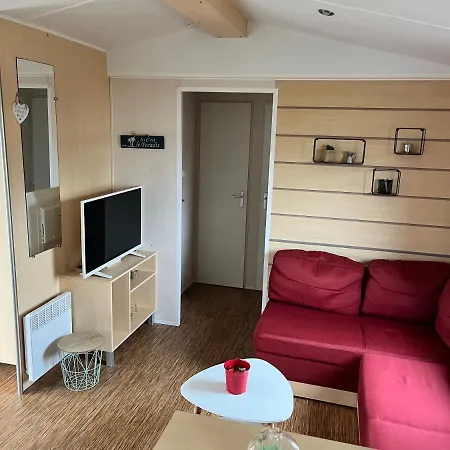 Mobilhome Spacieux La Pironniere